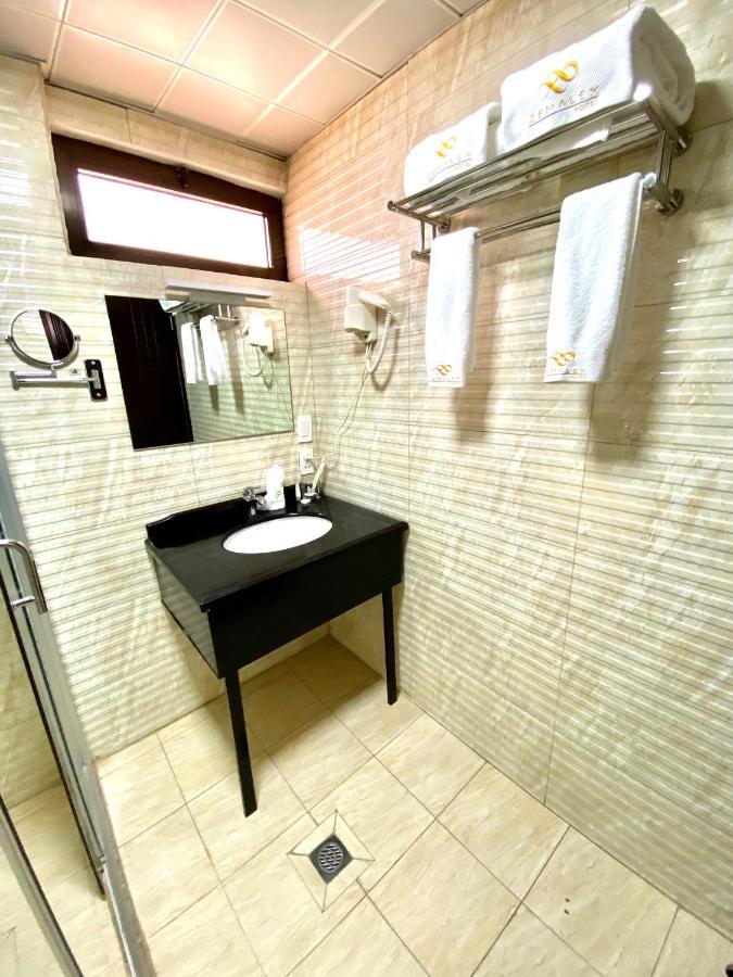 Zemalex Hotel Adis Abeba Exterior foto